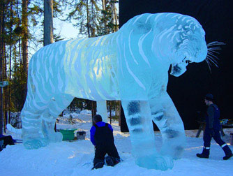 Tiger ice sculpture by By Steve Brice, Heather Brown, Tjana Raukar, and Mario Amegee. Ice Alaska, World Ice Art Championships, 2004