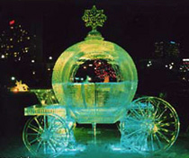 "“A Winterlude Fantasy,” lit at night by green and yellow lights. Full-sized ice carriage by Kevin Gregory and Antonio Young.